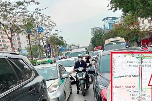 Ùn tắc bất thường tại nút giao Kim Liên: Do thí điểm điều chỉnh lại thời gian đèn 'xanh, đỏ'
