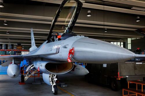 Mỹ bán 20 máy bay chiến đấu F-16 cho một quốc gia Đông Nam Á