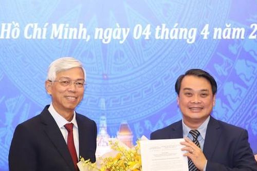 Công bố quyết định của Chủ tịch TPHCM về công tác cán bộ