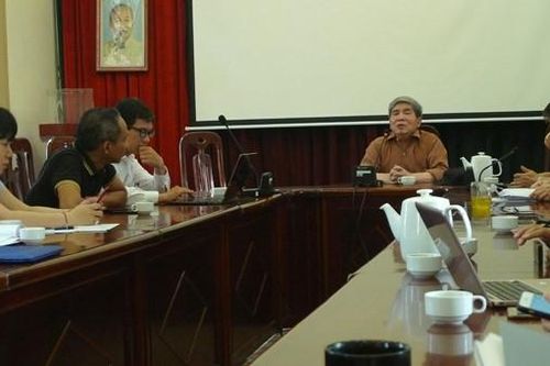 Bài học cuộc đời: Ngòi bút ghi dấu với thời gian