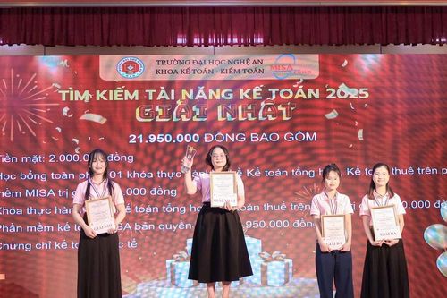 4 thí sinh đạt giải 'Tìm kiếm tài năng kế toán 2025'