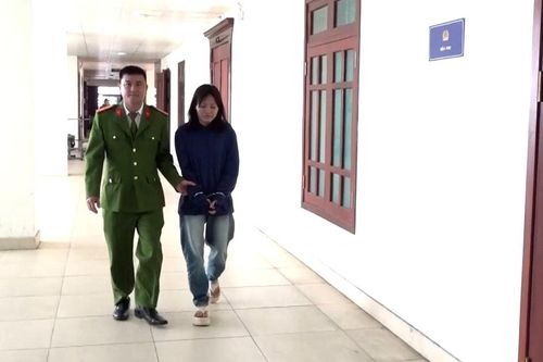 Bị truy nã vì buôn hàng cấm, nữ tội phạm thay đổi nhiều chỗ ở nhưng vẫn bị bắt