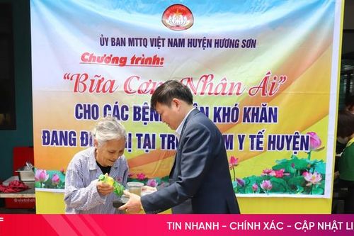 Trao 291 suất cơm cho bệnh nhân đang điều trị ở Hương Sơn