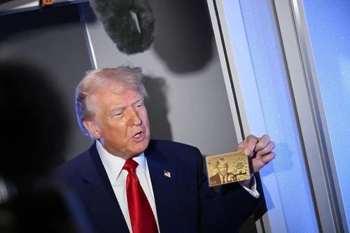 Tổng thống Trump giới thiệu thiết kế của chiếc 'thẻ vàng' nhập cư 5 triệu USD