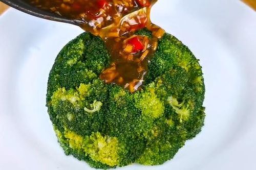 2 loại rau 'khắc tinh' chống ung thư cực tốt, nhất cái số 1 ở quê có đầy