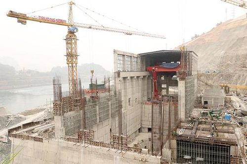 Sẽ hoàn thành lắp đặt tổ hợp Rotor tổ máy 1 Dự án Hòa Bình mở rộng trong tháng 6/2025