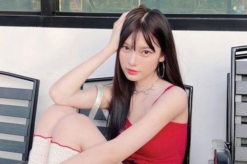 Bạn gái xinh như thiên thần của em trai Supachok
