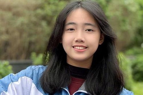 Nữ sinh duy nhất của đội tuyển Việt Nam dự Olympic Toán quốc tế 2025: Được mẹ truyền đam mê