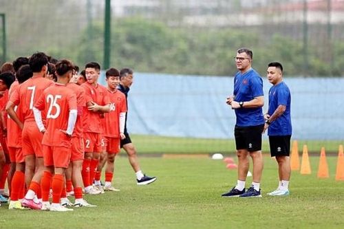 U.17… bẻ gãy sừng trâu!