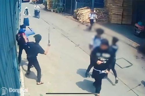 Ngăn chặn cách hành xử 'côn đồ' trong học sinh