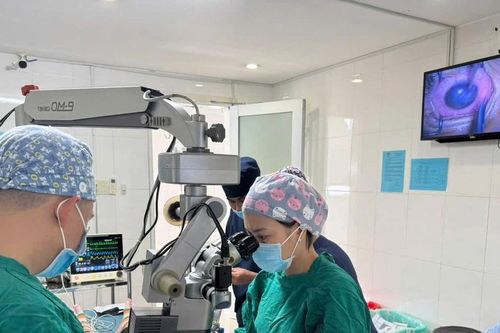 Bệnh viện Mắt Quốc tế Sài Gòn-Gia Lai: Cấp cứu thành công trẻ bị đạn ná cao su bắn vào mắt