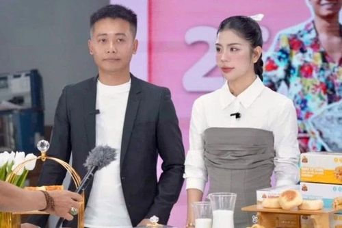 Bắt tạm giam Hằng 'du mục' và Quang Linh Vlog liên quan vụ sản xuất hàng giả