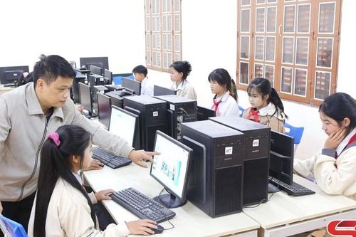 Ứng dụng công nghệ thông tin trong dạy và học ở Sốp Cộp