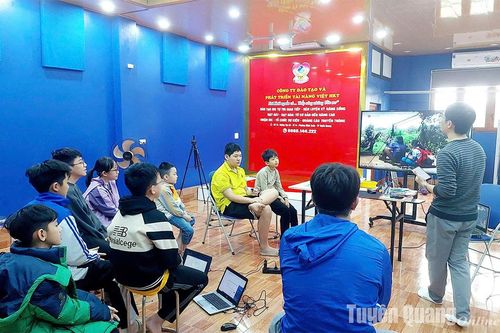 Người thầy không đứng trên bục giảng