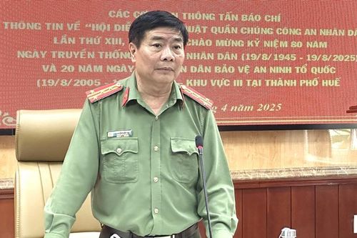 Hội diễn nghệ thuật quần chúng Công an Nhân dân khu vực III quy tụ 1.100 chiến sĩ, diễn viên