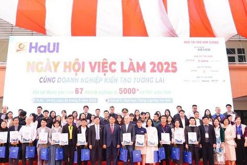 HaUI: Sẵn sàng cung cấp nguồn nhân lực chất lượng cao cho thị trường