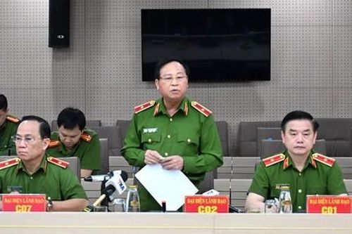 Cảnh giác với các lời mời 'việc nhẹ lương cao', xuất khẩu lao động không cần kinh nghiệm