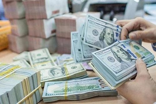 Tăng mạnh giá chiều bán, tỷ giá USD tự do vượt mốc 26.000 VND/USD
