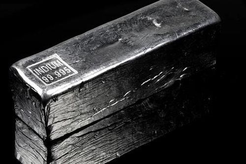 Vì sao kim loại hiếm này có thể nhai như kẹo cao su – nhưng không nên thử?