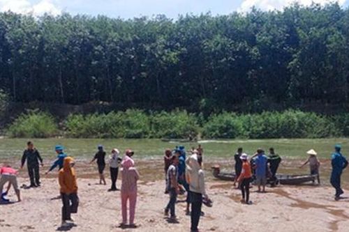 Nhậu xong, người đàn ông lội sang sông để bắt ốc rồi mất tích