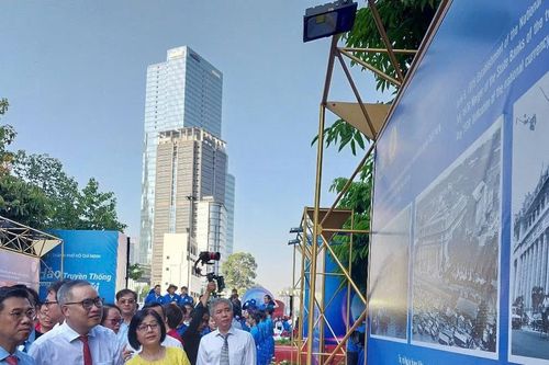 Triển lãm ảnh quá trình hình thành và phát triển của ngành ngân hàng