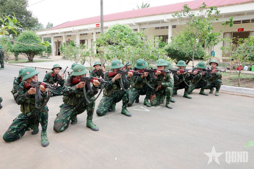 Chiến sĩ mới ở Hậu Giang: Vượt gian nan, tôi luyện ý chí