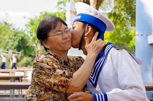 Khi gia đình là nguồn tiếp sức tinh thần cho các chiến sĩ mới nhập ngũ