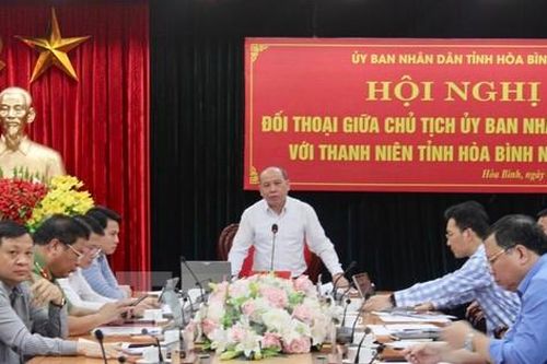 Chủ tịch UBND tỉnh Hòa Bình đối thoại với thanh niên