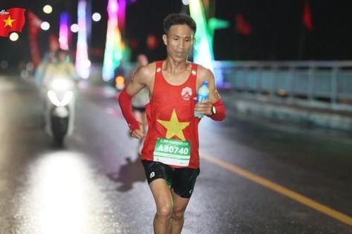 Anh nông dân khiến Tuyên Quang 'nở mày nở mặt' ở giải VĐQG marathon và cự ly dài báo Tiền Phong