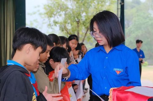 Tuổi trẻ Thủ đô mang hơi ấm đến vùng cao Tuyên Quang