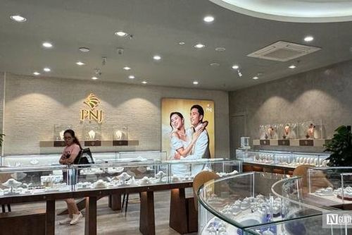 PNJ đặt mục tiêu lợi nhuận đi lùi