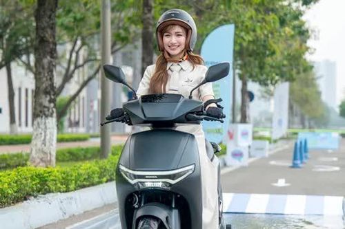 'Honda Lead phiên bản chạy điện' sắp mở bán tại Việt Nam, chỉ cần dưới 7 triệu là có thể dắt về, pin sạc siêu tốc