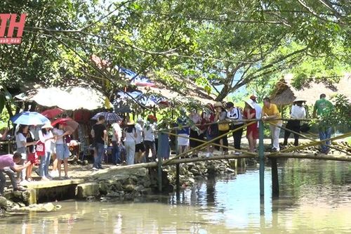 Tạo điều kiện cho cộng đồng địa phương tham gia và hưởng lợi từ phát triển du lịch