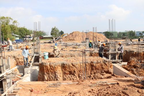 Đầu tư thêm các trạm trung chuyển rác hiện đại