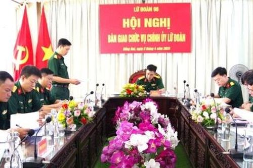 Thượng tá Nguyễn Xuân Thấm giữ chức Chính ủy Lữ đoàn 96