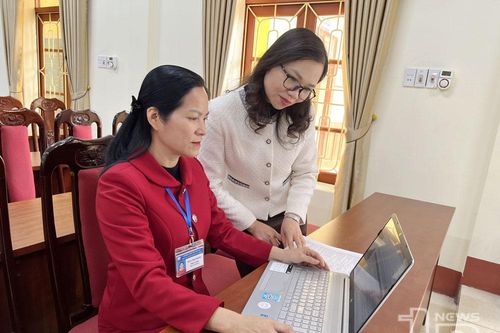 Xây dựng cơ sở dữ liệu giúp quản lý học sinh hiệu quả
