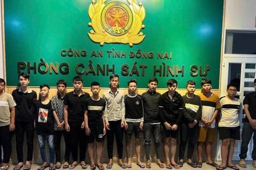Tạm giữ 14 đối tượng mang hung khí tự chế để giải quyết mâu thuẫn