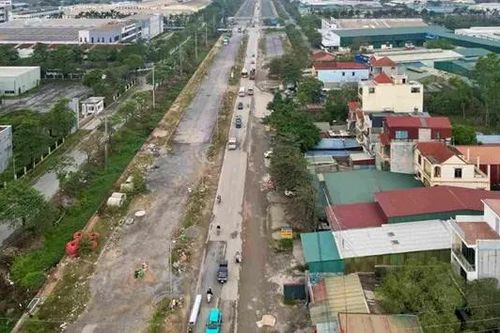 Thi công Quốc lộ 6 chậm vì vướng mặt bằng