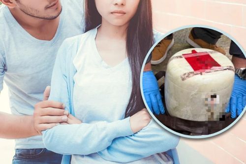 Ăn cắp tro cốt của bố người yêu cũ để ép nối lại tình xưa