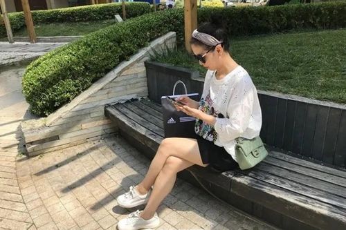 Bí quyết 'hack tuổi' của bà ngoại U60 lúc nào trông cũng như thiếu nữ 20