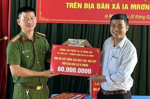 Trưởng Công an xã dùng tiền tiết kiệm xây nhà cho hộ nghèo