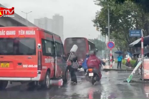 Xử nghiêm xe khách dừng, đỗ đón khách sai quy định