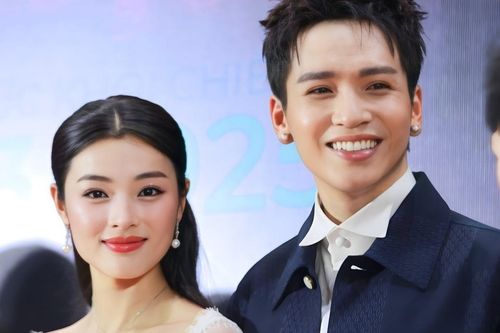 Thấy gì từ cú ngã ngựa của 'Âm dương lộ'
