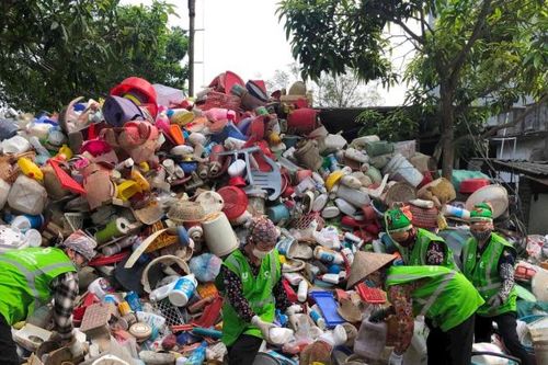 Triển lãm về nghề thu gom phế liệu