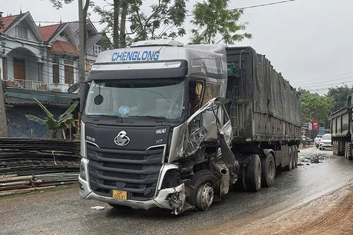 Tai nạn giao thông trên Quốc lộ 2 đoạn qua tỉnh Tuyên Quang khiến 1 người chết, 9 người bị thương