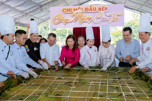 Nhiều điểm nhấn tại Lễ hội Bánh dân gian Nam Bộ năm 2025