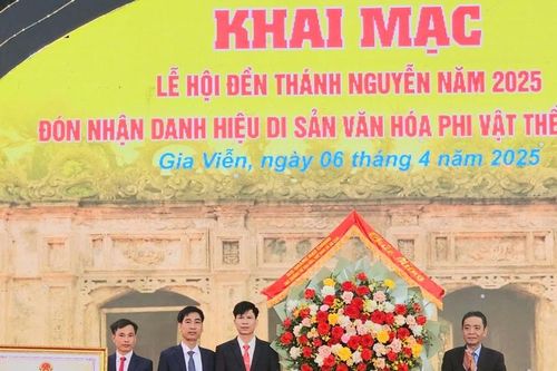 Huyện Gia Viễn (Ninh Bình): Khai mạc Lễ hội Đền Thánh Nguyễn và đón nhận danh hiệu Di sản văn hóa phi vật thể Quốc gia
