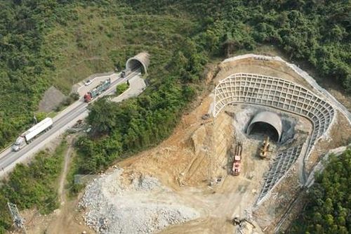 Cận cảnh dự án hầm Đèo Ngang 4 làn xe đang thi công