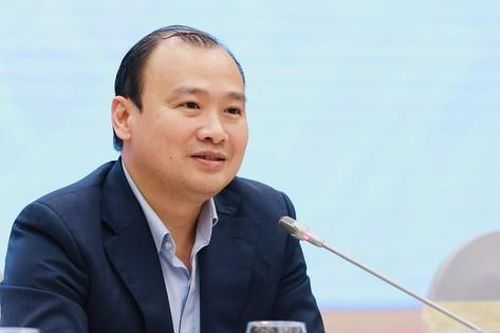 Cấm quảng cáo, hạn chế hoạt động nghệ thuật nếu người nổi tiếng vi phạm