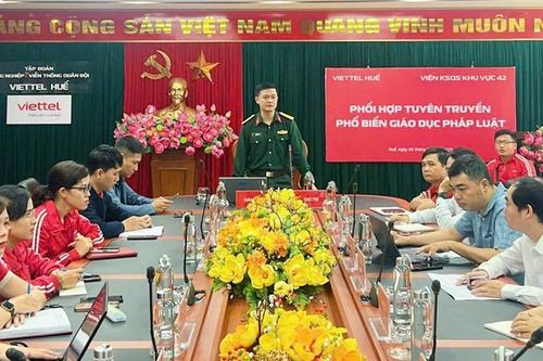 VKSQS khu vực 42 tuyên truyền, phổ biến, giáo dục pháp luật tại Viettel Huế